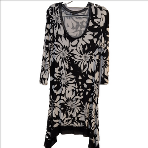 Cupio Black and White Floral Tunic Dress Small